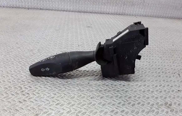 Ford Focus Indicator stalk 98AG13335