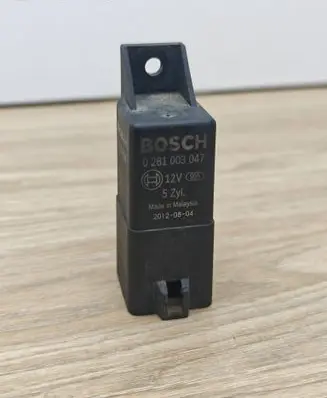 Volvo V60 Glow plug pre-heat relay 31342686