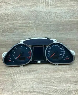 Audi A6 S6 C6 4F Speedometer (instrument cluster) 5550007301