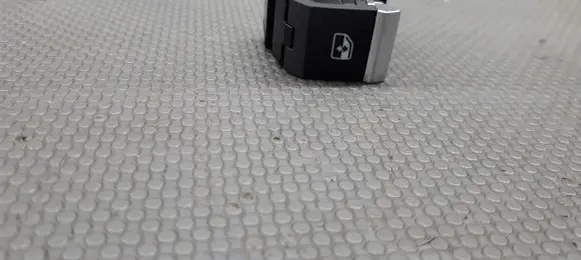 Audi A4 S4 B9 8W Quarter vent window switch 4M0959855