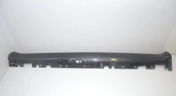 BMW X5 E70 Side skirt front trim 