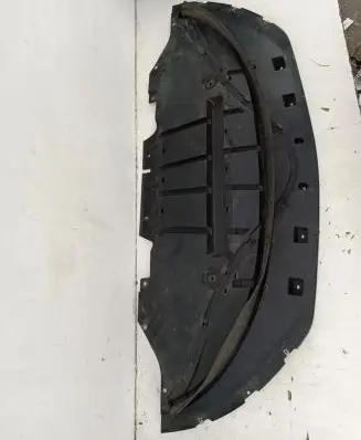 Ford Mustang VI Front bumper skid plate/under tray FR3B6A975