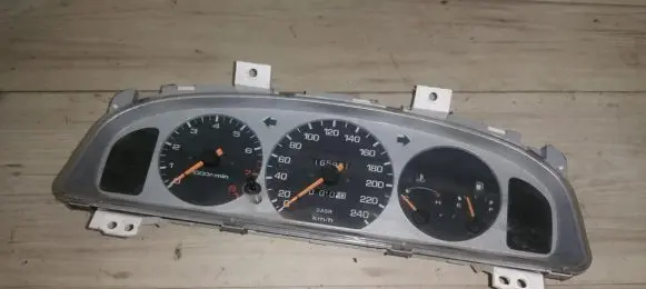 Mazda 626 Speedometer (instrument cluster)
