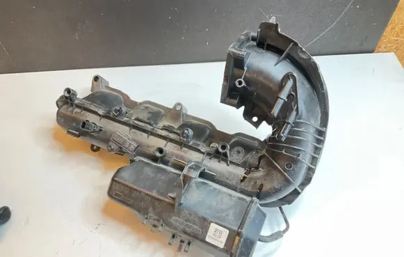 Mercedes-Benz E W238 Intake manifold A2740900037