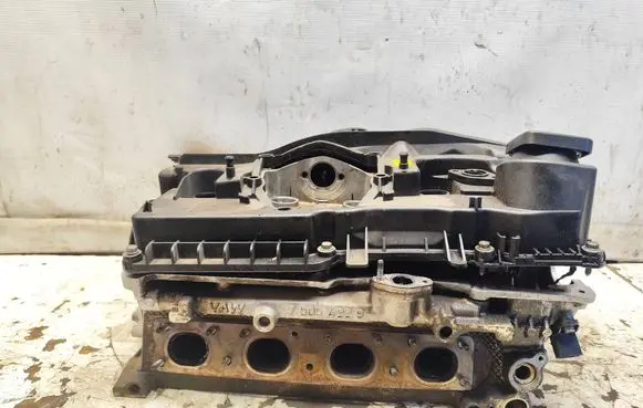 Engine head