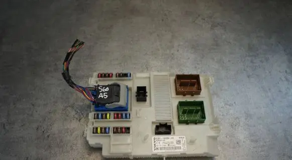 Volvo S60 BSM Control unit 31314511AB 31314511 CG9T14C256FA