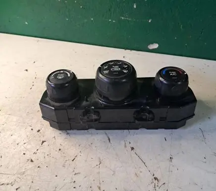 KIA Sportage Climate control unit TC05SX211511J