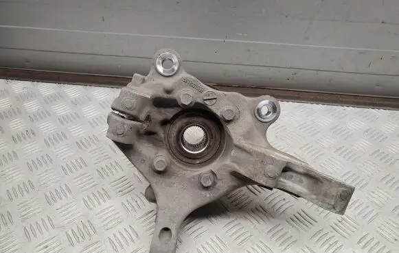 Chrysler Pacifica Front wheel hub 68189018AB