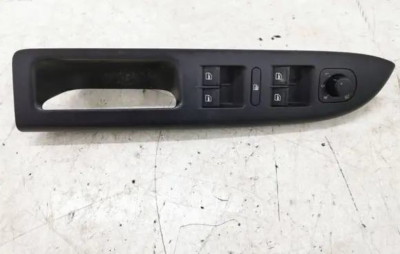 Volkswagen Golf Plus Electric window control switch 1K4959857B