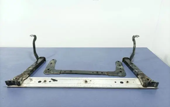 Renault Megane III Front bumper support beam