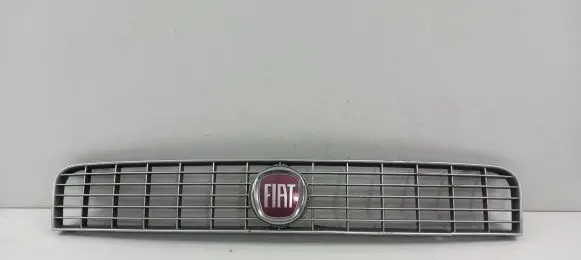 Fiat Grande Punto Front grill