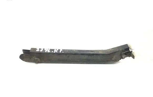 Mercedes-Benz ML W164 Front bumper mounting bracket A1648800314