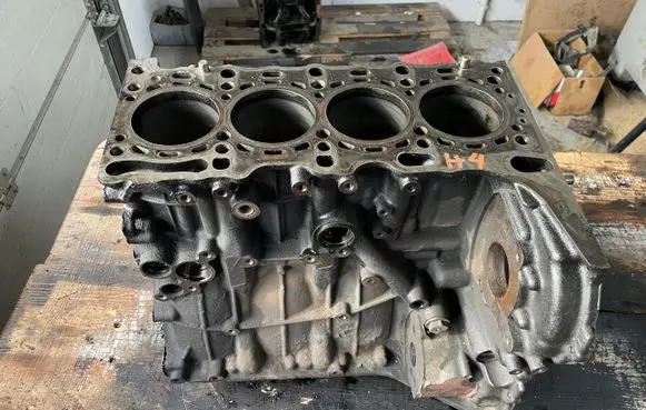 Mercedes-Benz Sprinter W906 Engine block OM651651955