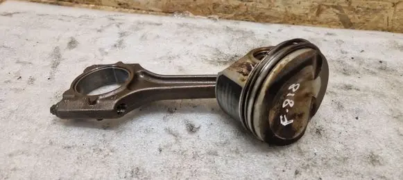 Volkswagen Golf VII Piston with connecting rod 06LD 82420