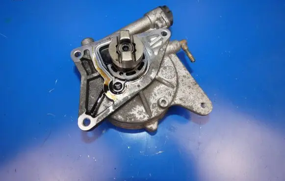 Hyundai Tucson TL Vacuum pump 288102F600 15K04001301