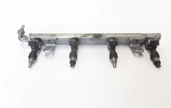 Renault Scenic III - Grand scenic III Fuel main line pipe 7701068790