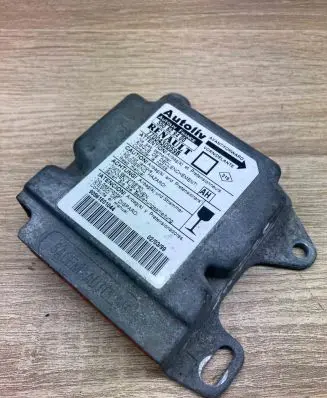 Renault Megane I Airbag control unit/module 550629400 7700430059B