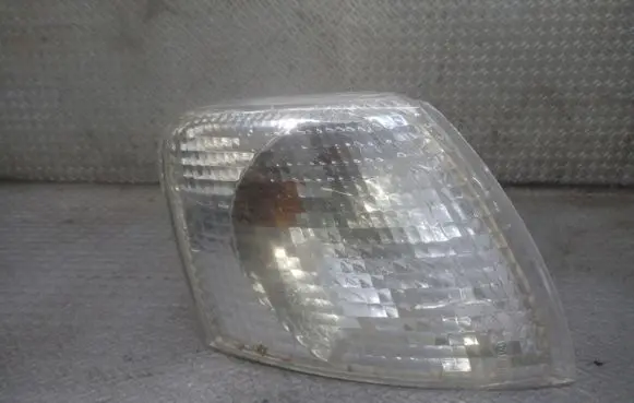 Volkswagen PASSAT B5 Front indicator light 084411516R