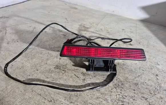 Fiat Tipo Third/center stoplight S3E1E02250