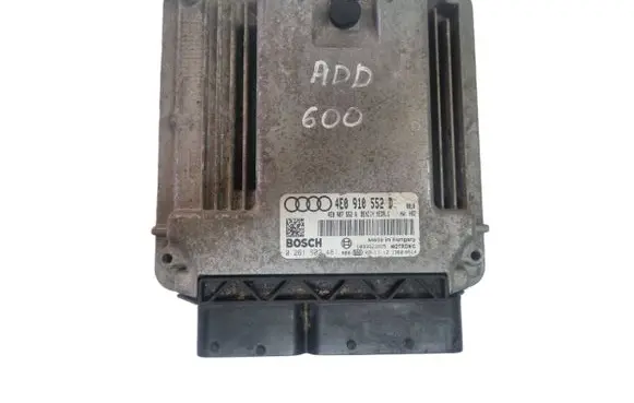 Audi A8 S8 D3 4E Engine control unit/module 4F0910552D 4E0907552A 0261S02481