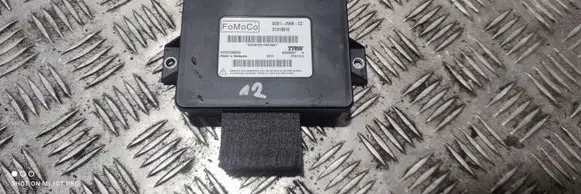 Volvo S60 Hand brake control module 31318610