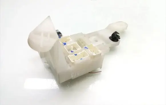 Toyota Avensis T270 Fuse box set