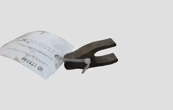 Mercedes-Benz E W213 Fuel Injector clamp holder