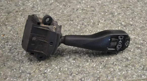 BMW 5 E39 Wiper control stalk 8375407 01204010