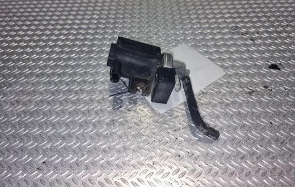Mercedes-Benz Vito Viano W639 Turbo solenoid valve A0041539328