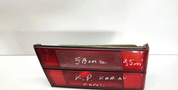 BMW 5 E34 Tailgate rear/tail lights 8351561