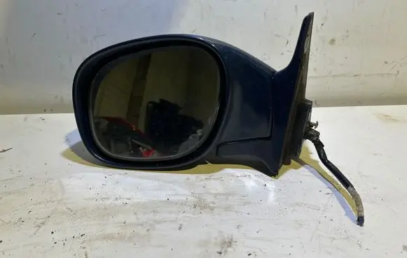 Toyota RAV 4 (XA10) Front door electric wing mirror E6010053