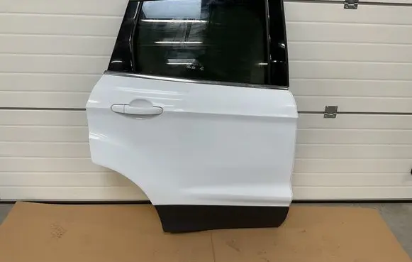 Ford Kuga II Rear door 