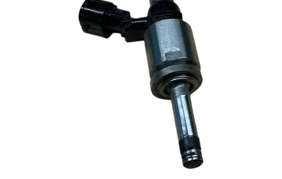 Nissan Qashqai Fuel injector 4350R0060