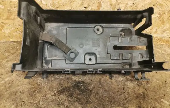 Battery box tray
