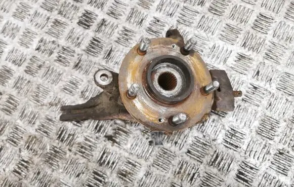 Hyundai i30 Front wheel hub