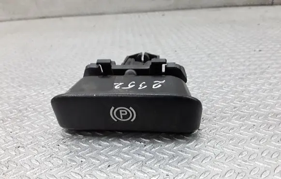 Mercedes-Benz C W203 Hand brake release handle 2034270620