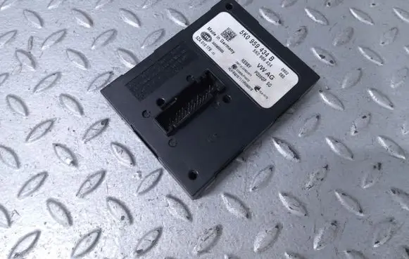 Keyless (KESSY) go control unit/module