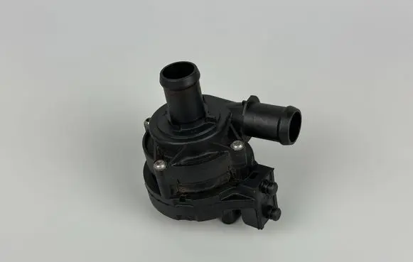 Volkswagen PASSAT B8 Electric auxiliary coolant/water pump 5Q0965567J 12402300206 155949