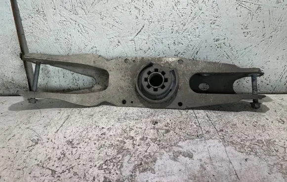 Mercedes-Benz A W176 Rear upper control arm/wishbone
