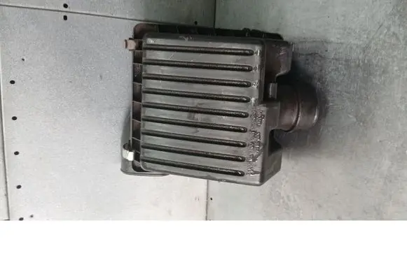 Honda HR-V Air filter box 