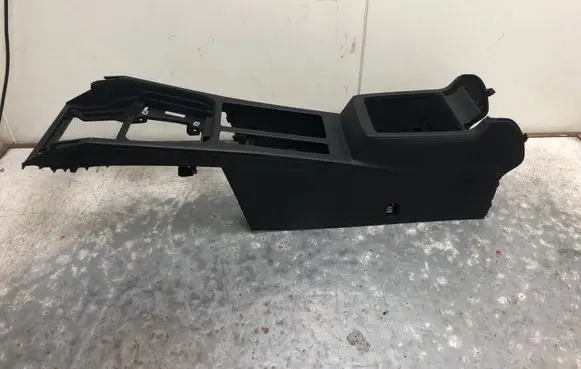 Volkswagen PASSAT B8 Center console 3G1863241CBILI 3G1863241C