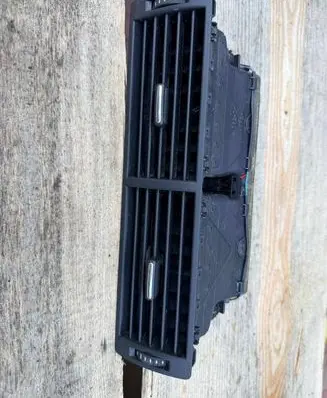 Audi A4 S4 B7 8E 8H Dash center air vent grill 8E0820951H