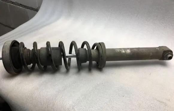 BMW 5 E60 E61 Rear shock absorber with coil spring 33526766605 H5585WD 105413