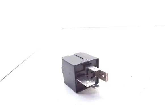 Opel Insignia A Other relay 13245094