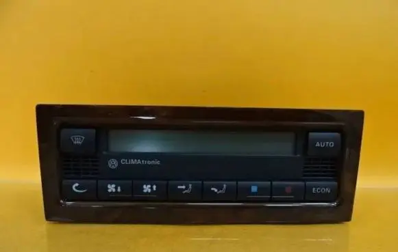 Volkswagen PASSAT B5.5 Climate control unit