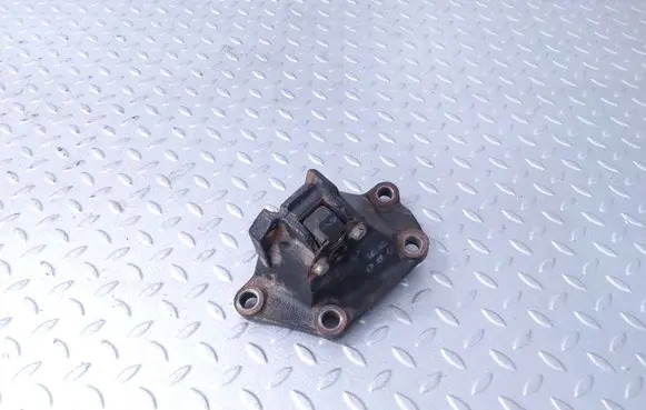 Hyundai i30 Engine mounting bracket 431222D060