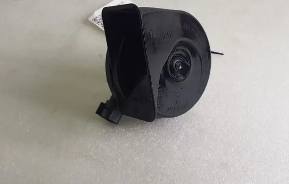 Maserati Levante Horn signal 2570002 A072657