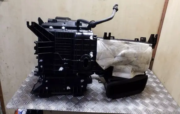 KIA Sorento Interior heater climate box assembly housing 