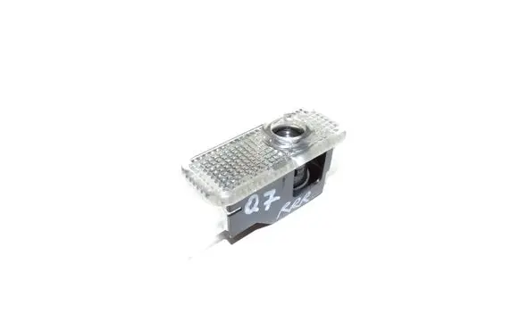 Audi Q7 4L Front door interior light 