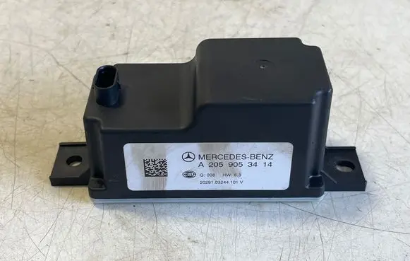 Mercedes-Benz EQC Voltage converter/converter module A2059053414